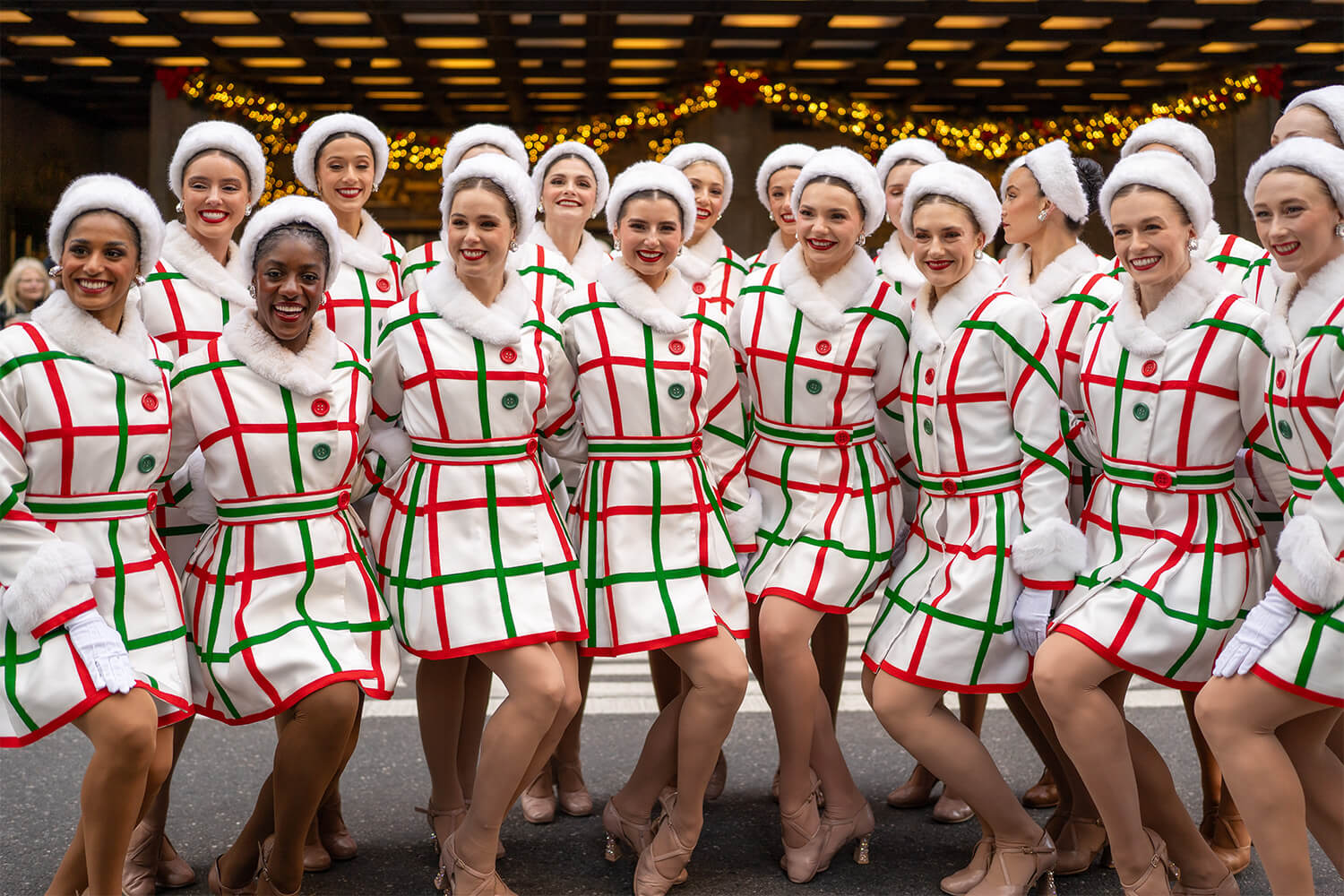 Rockettes Macys WLL06421-1